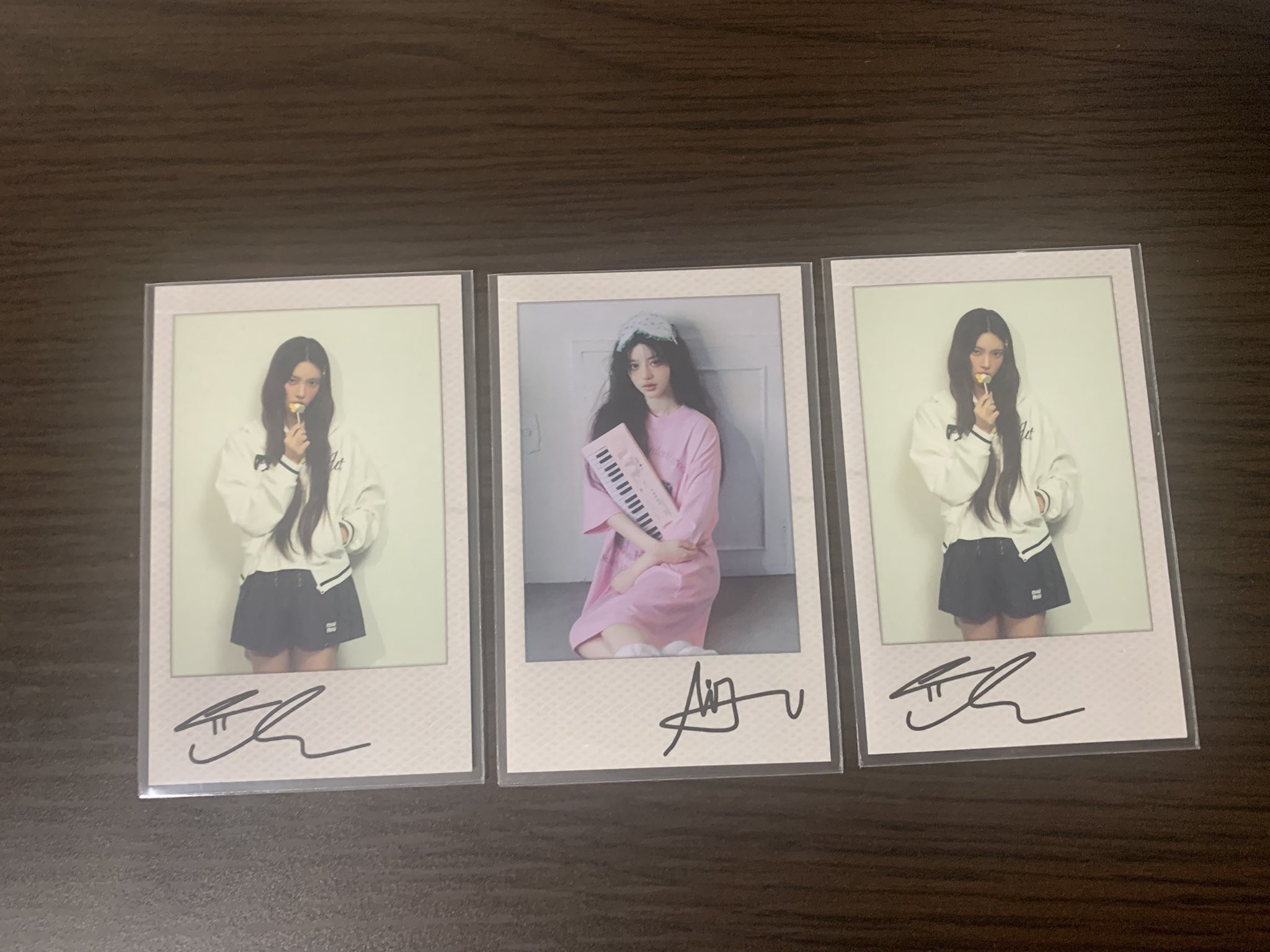 ILLIT 全員直筆サイン入り色紙 オフラインイベント特典 ILLIT 全員直筆