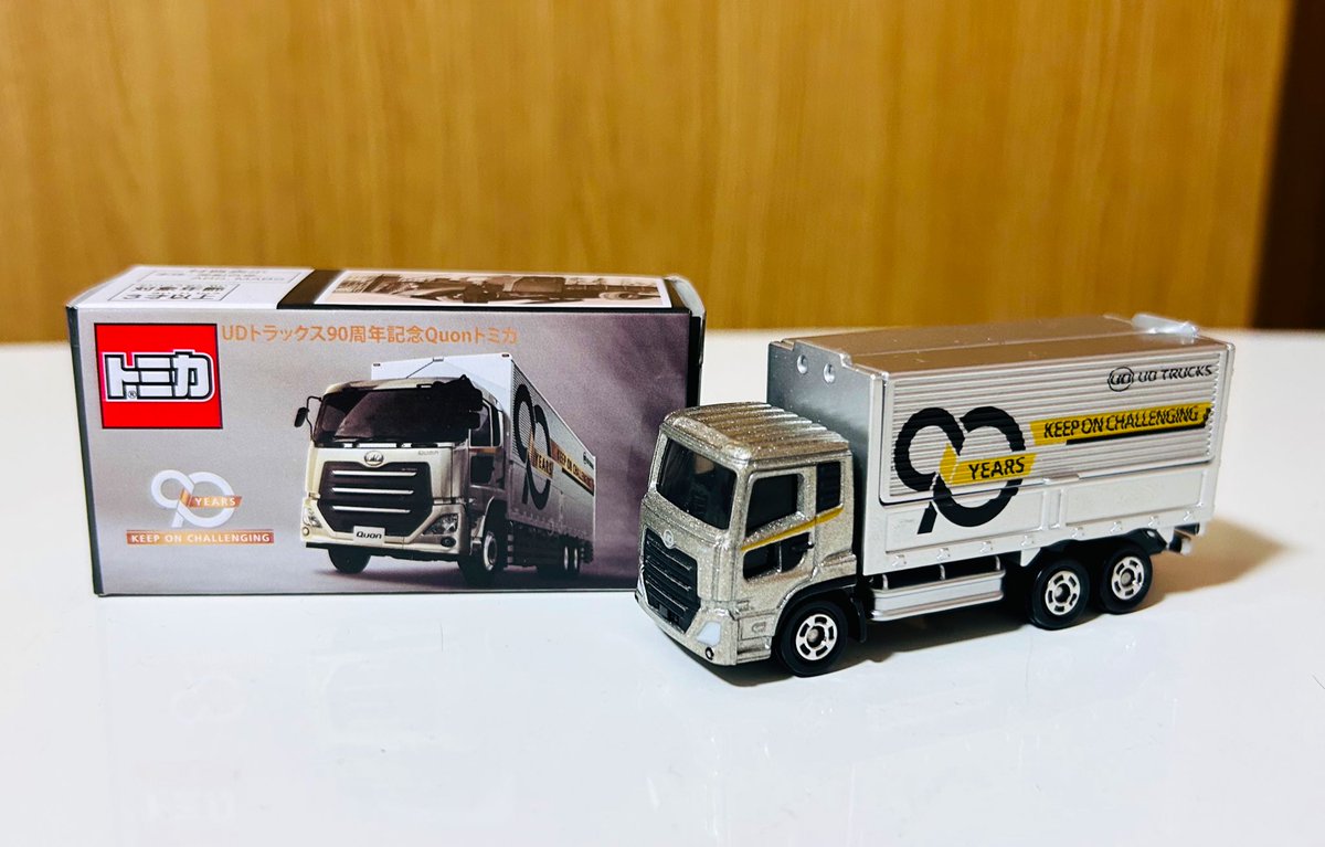 UDトラックス90周年記念Quonのトミカ入手しました 1935年創業から90年