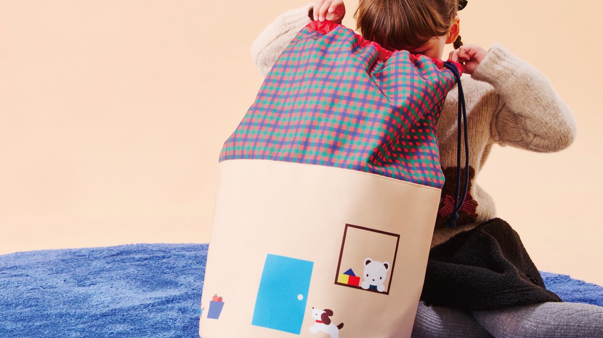 期間中、対象金額55,000円（税込）以上お買い上げの方にノベルティを