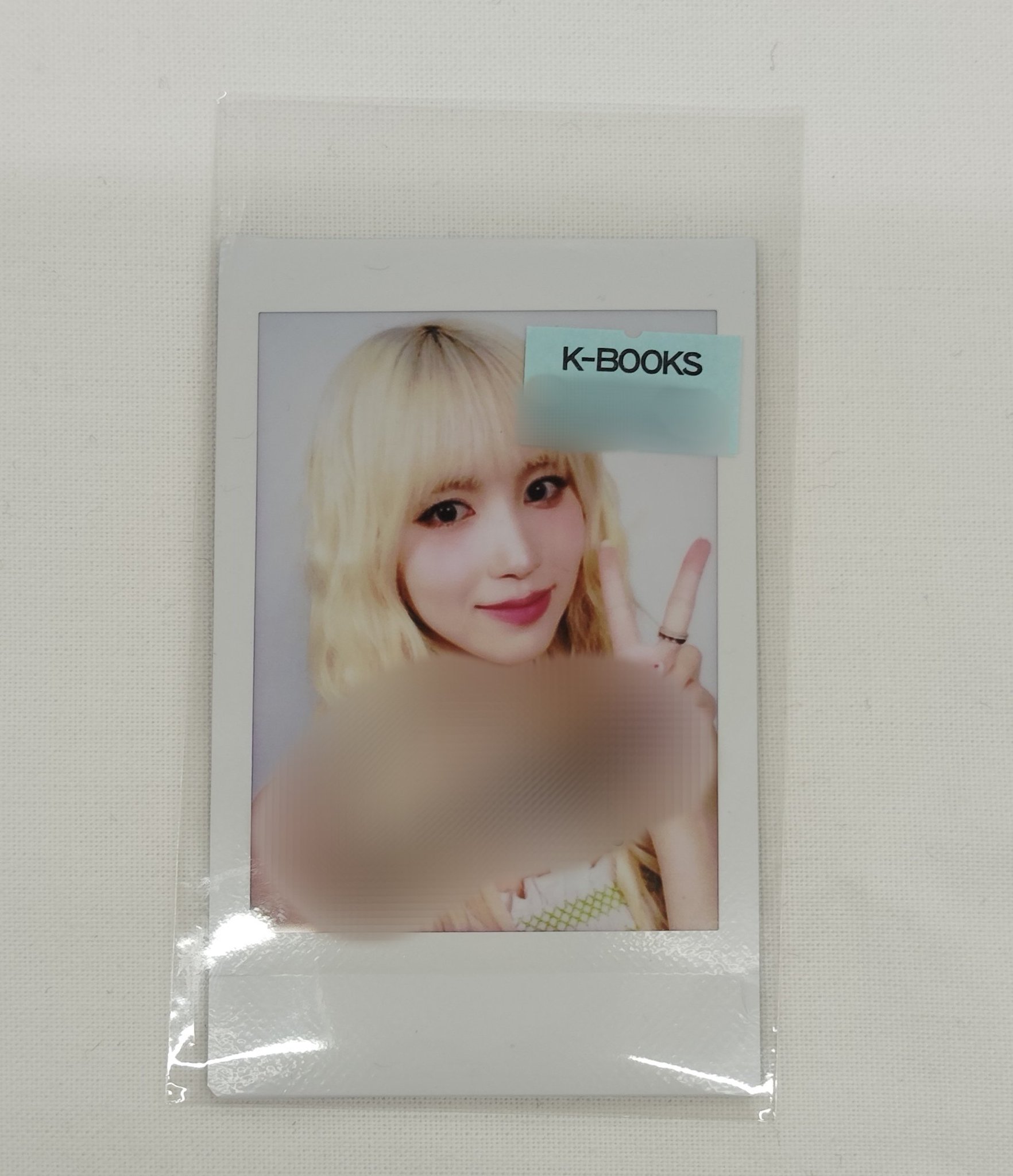 M*様 TWICE MINA 直筆サイン入りソロポラ M*様 TWICE MINA 直筆サイン