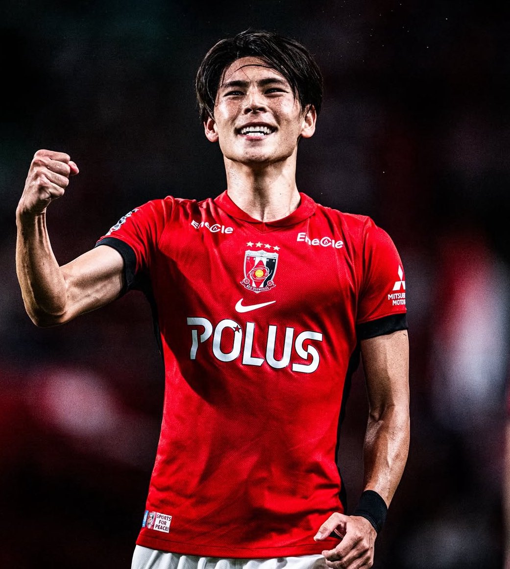 浦和レッズ GUSTAFSON 11番 シャツ Lサイズ タオル 浦和レッズ