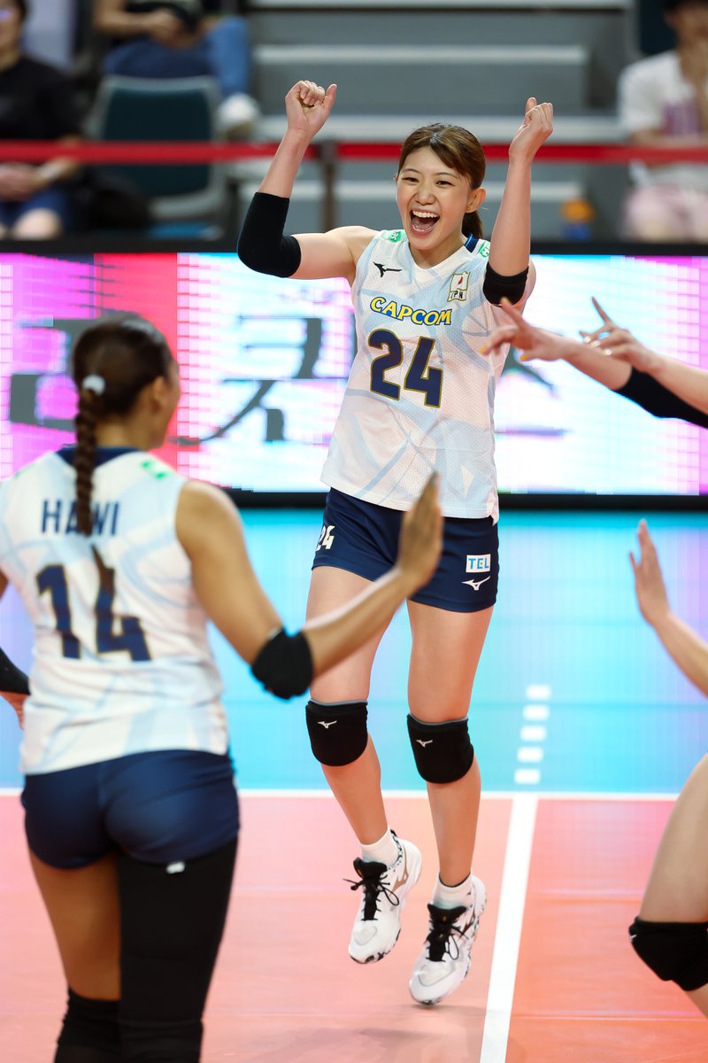 ヴィクトリーナ姫路 野中瑠衣選手 日本代表 直筆サイン入り 変幻自在の