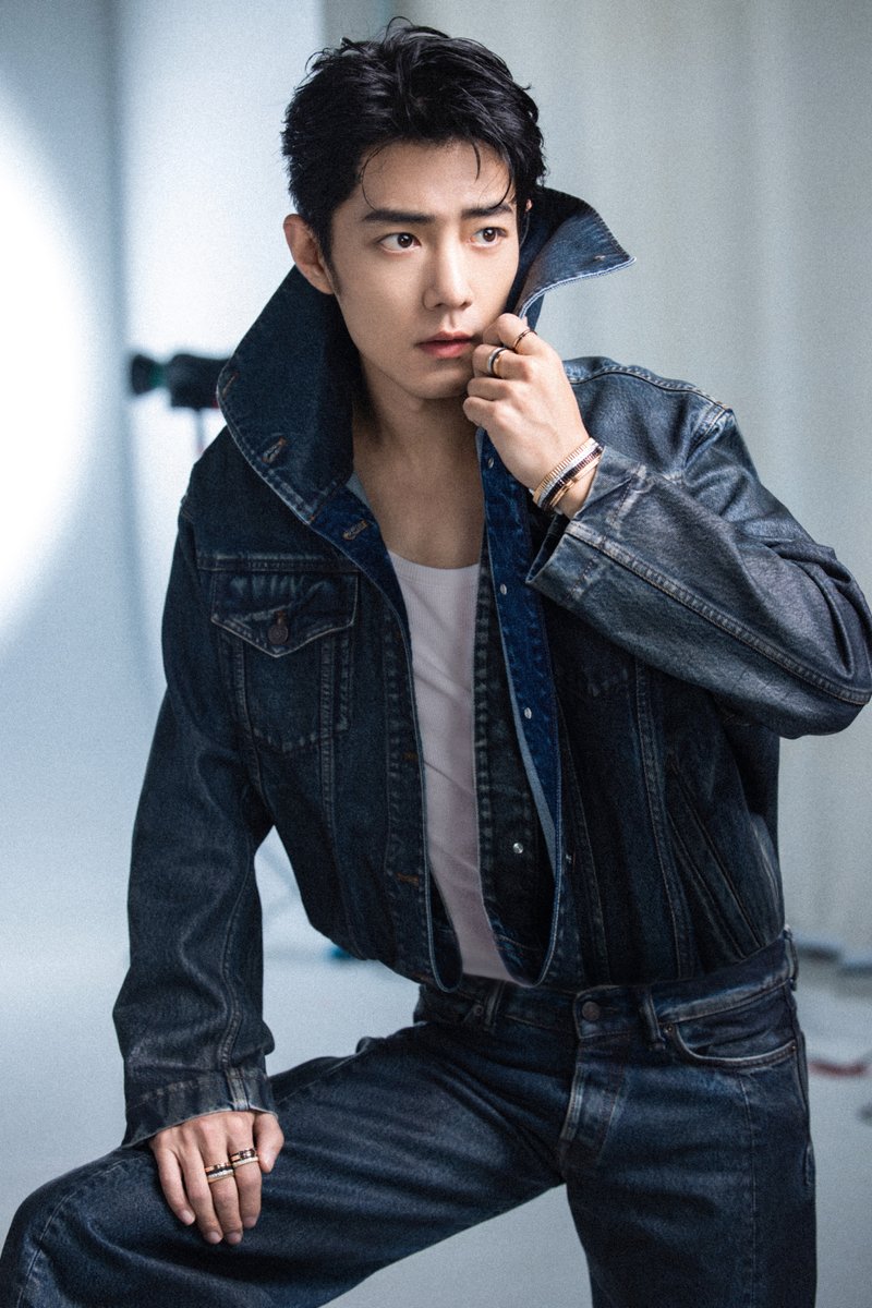 2024/08/30 肖戦工作室微博更新✨ 画像18枚公開🌹（1/5） #肖戦