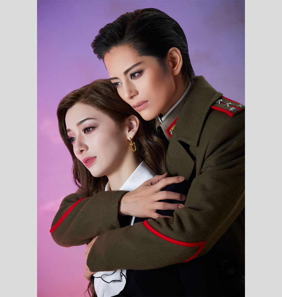 雪組公演 『愛の不時着』 | 主演 #朝美絢 #夢白あや 東京建物 Brillia