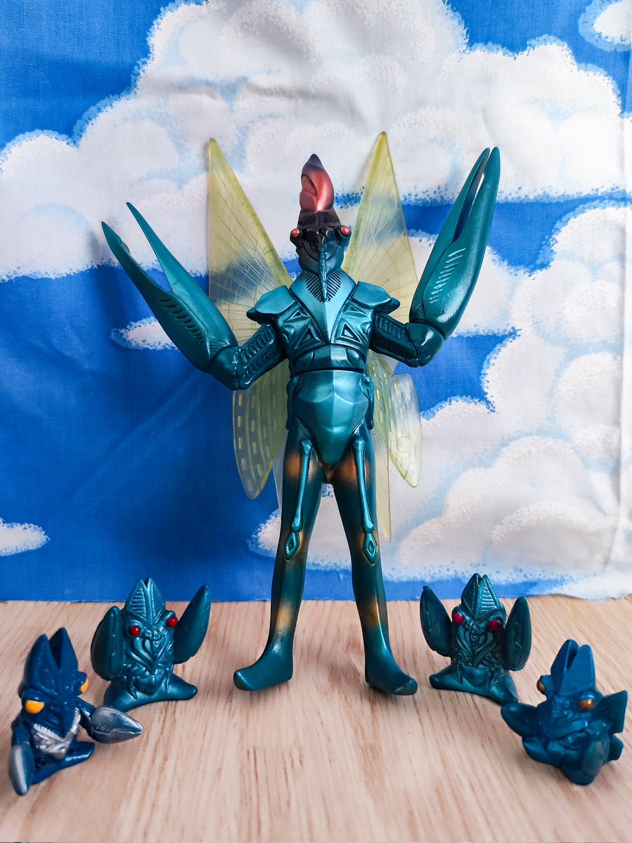 先日ついにサイコバルタン星人を入手しました(V)o￥o(V)✨ 念願の羽が