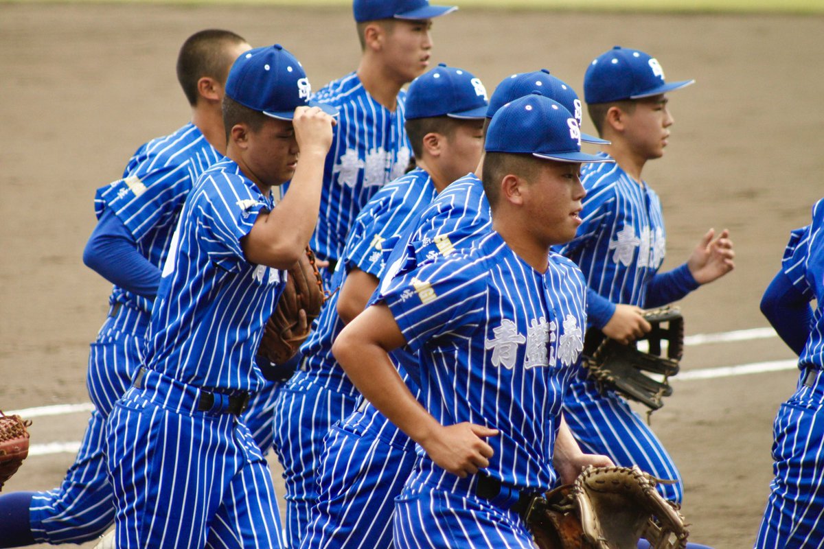 青藍泰斗 帽子付きユニフォーム 青藍泰斗の新ユニフォーム 青は帽子と