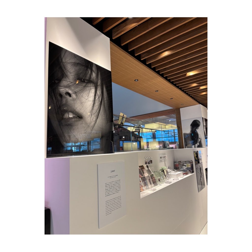 POPUP入場につきまして】 JENNIE 写真展 'J2NNI5' POP UP in 代官山 蔦