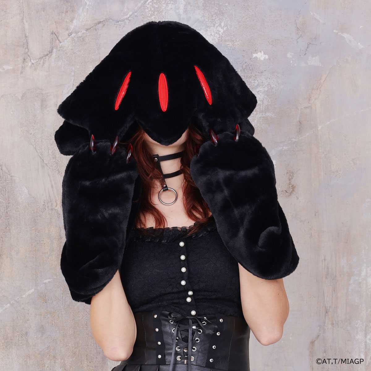 メイドインアビス × QOOZA ファプタを再現したファーハット 爪まで再現