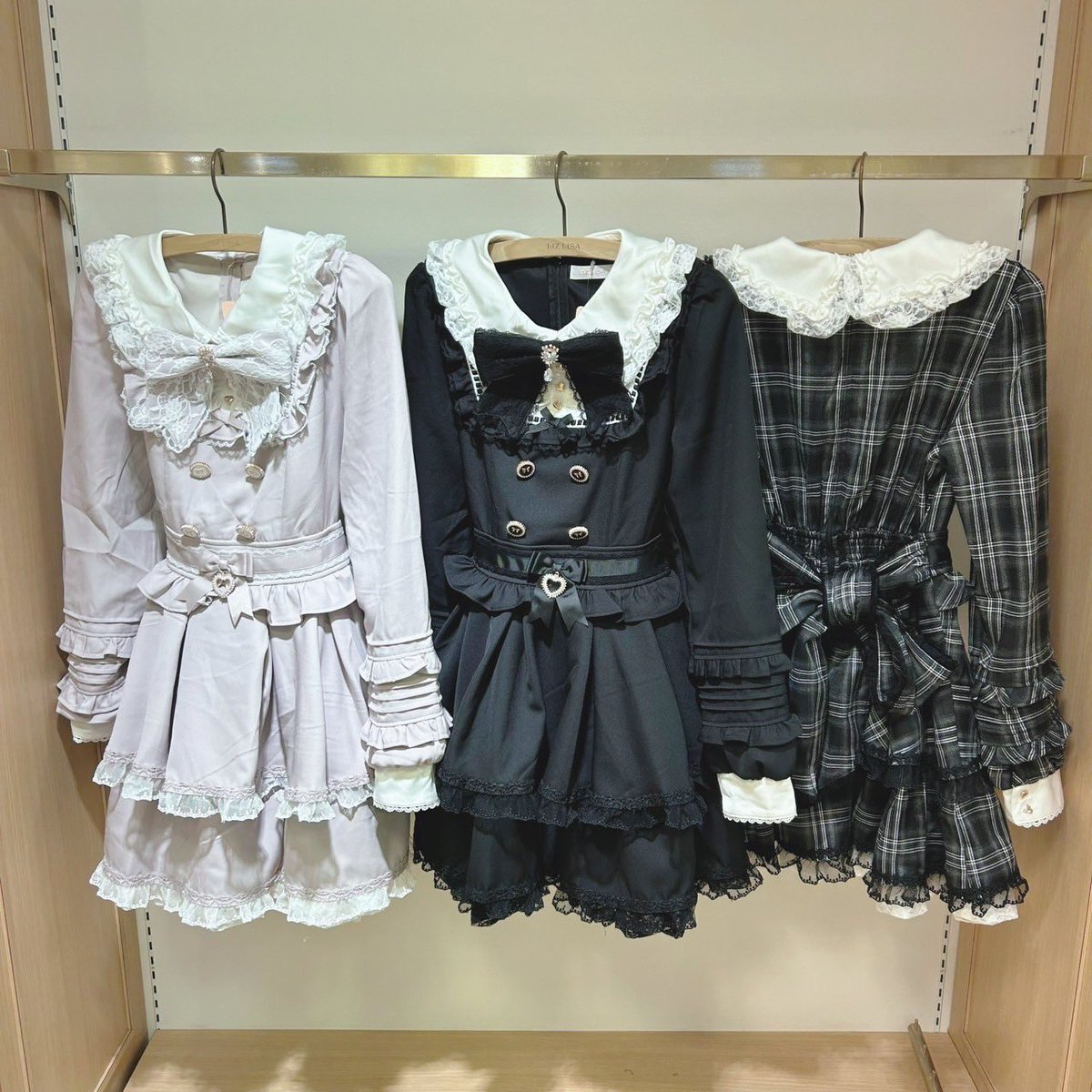 ❤︎ 𝐋𝐈𝐙 𝐋𝐈𝐒𝐀 近鉄Pass'e店 ❤︎ #スピンドルヨークティアード