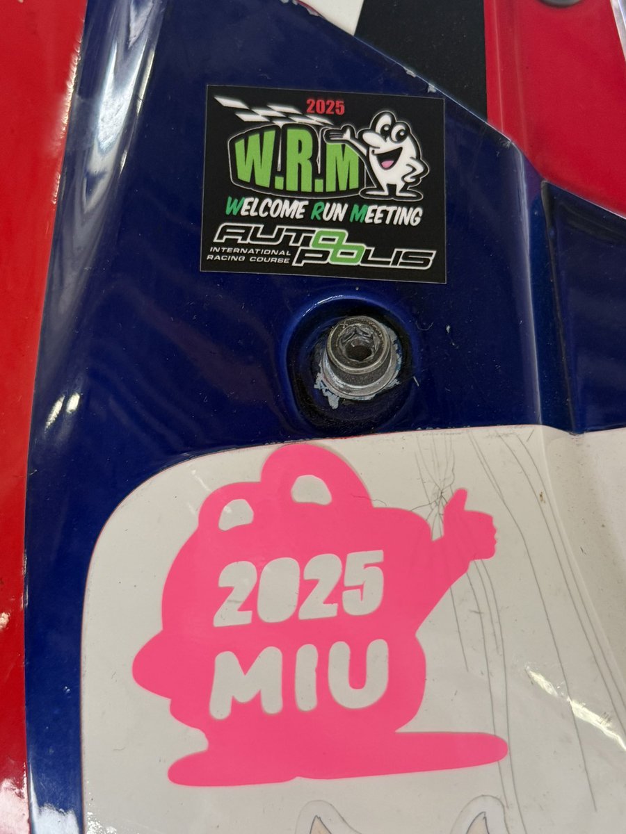 2025年バージョンの MIUステッカー✨✨ ファンの方にもプレゼントして