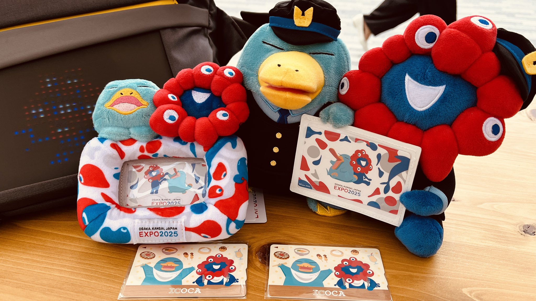 黄金のICOCA＋万博ICOCA＋パスケースセット販売 黄金のICOCA＋万博