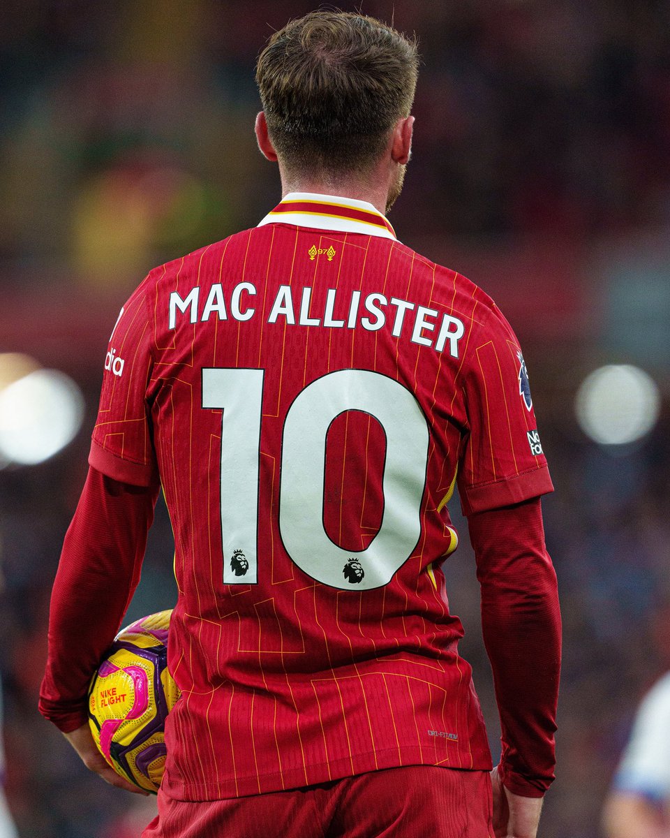 フロリアン・ヴィルツは、リバプールでも背番号10を着用したいと考えて