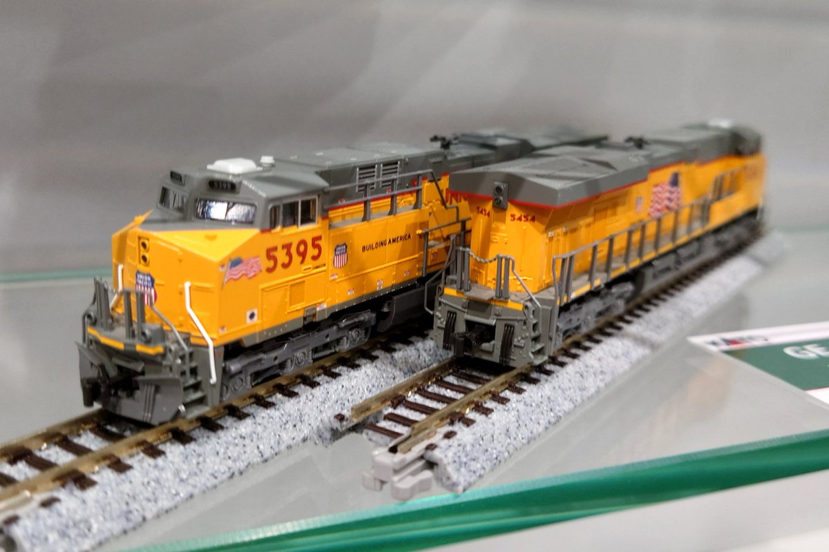 Assyパーツ他入荷のご案内】 ・EF81 81 北斗星色 ・24系寝台特急