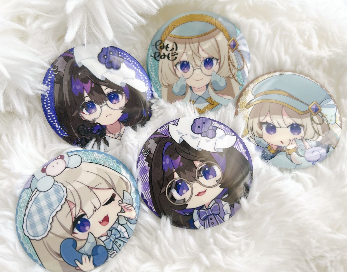 お品書き続き 》 🌟グッズたち🌟 グリッター缶バッジが新作です！ ぜひ