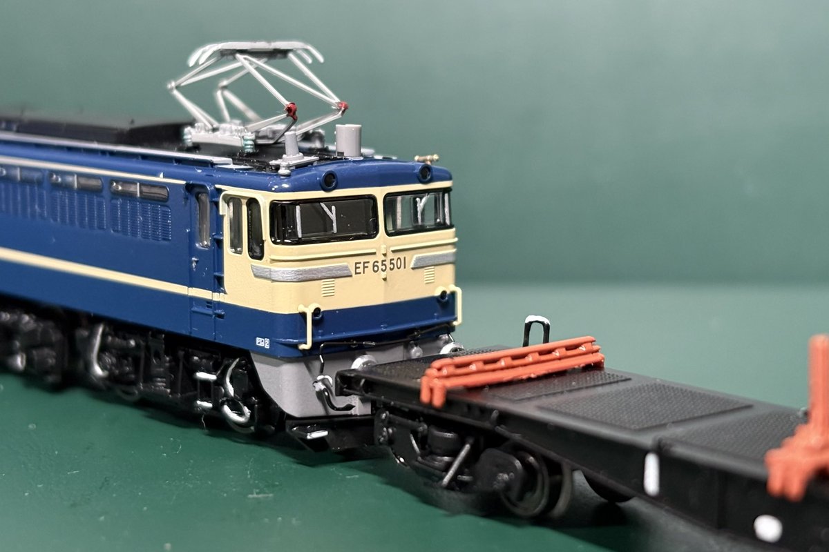 EF65 501(H28 最終全検)が竣工しました。先日発売したTOMIX 7116を