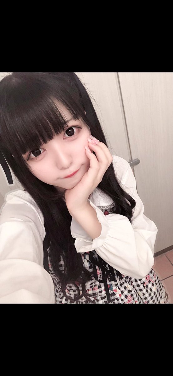 地雷系女子（19歳）からスナ系お姉さん（25歳）に進化したアイドル