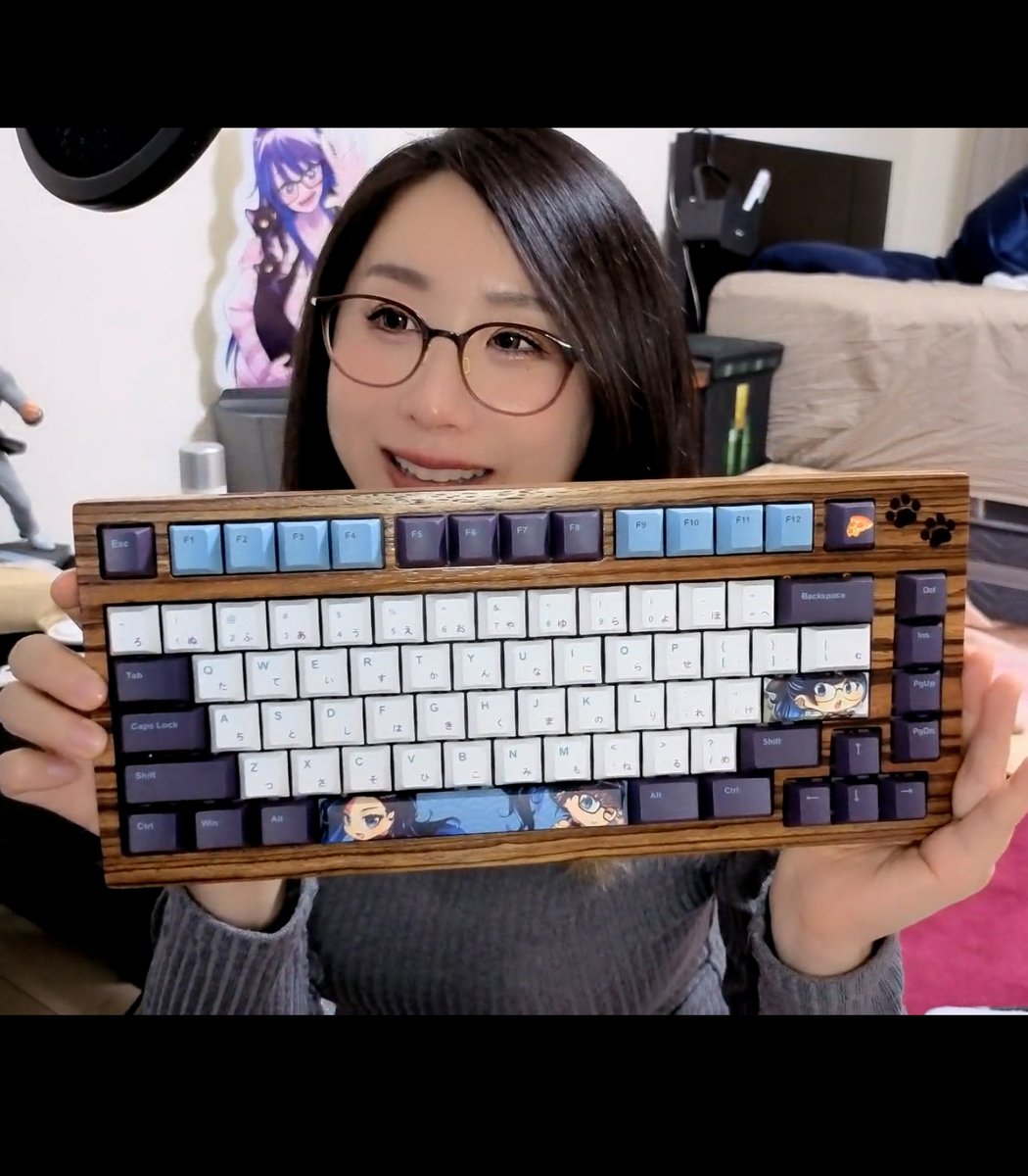 It's FINALLY here!! Look at this STUNNING piece of work! Thank you