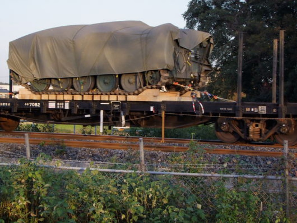 迎撃！！73式装甲車 機材輸送 そして撃沈 : Viva Viva JNR