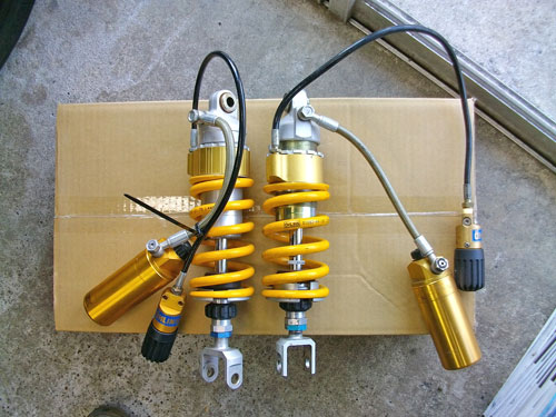 GPZ900Rニンジャ オーリンズリアショックからオーリンズリアショックへ