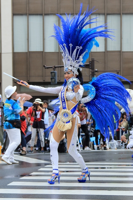 下町の夏は華やか、ラテンのリズム（浅草サンバカーニバル）（その1