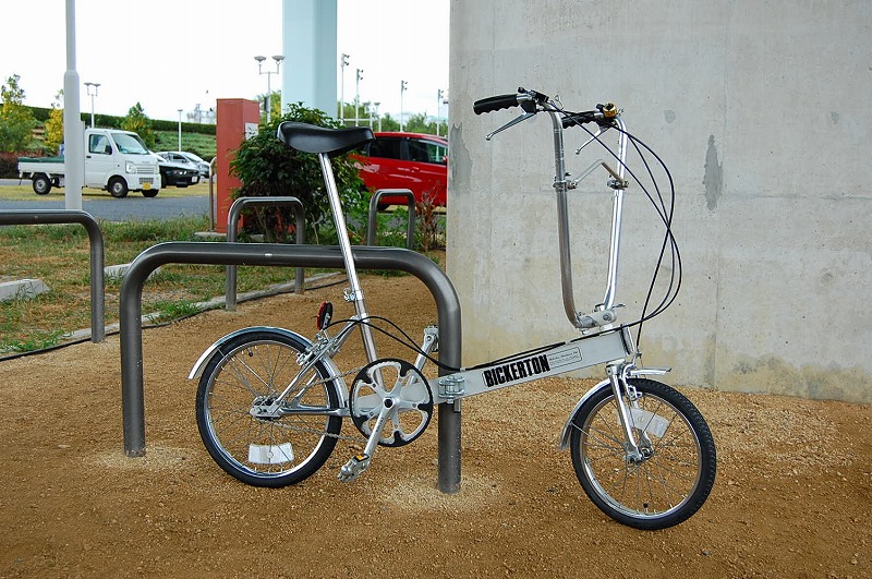Bickerton お主なかなかやるのぉ～！ : はじまりは青い折り畳み自転車