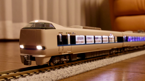 鉄道模型／KATO］ 「683系 4000番台 サンダーバード」室内灯取り付け