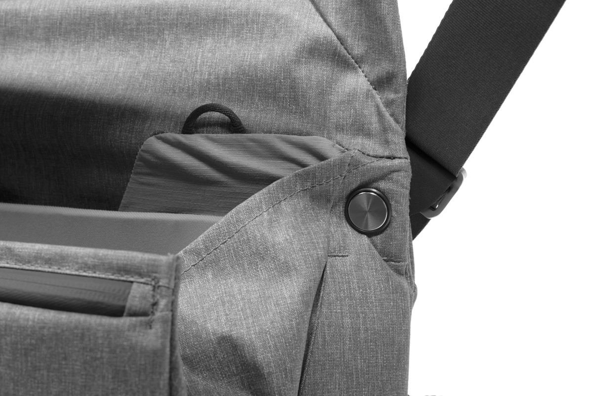 エブリデイメッセンジャー V2 EVERYDAY MESSENGER – Peak Design