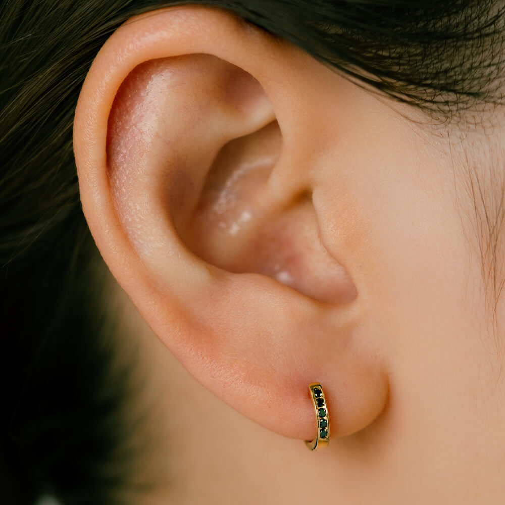 メンズ片耳ピアス│K18ブラックダイヤモンド│男性用フープピアス