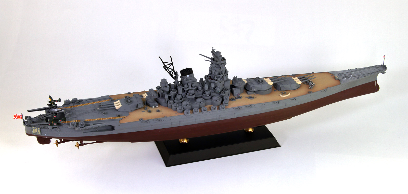 WPM01 1/700 日本海軍 戦艦 大和 最終時 塗装済み完成品 – ピットロード