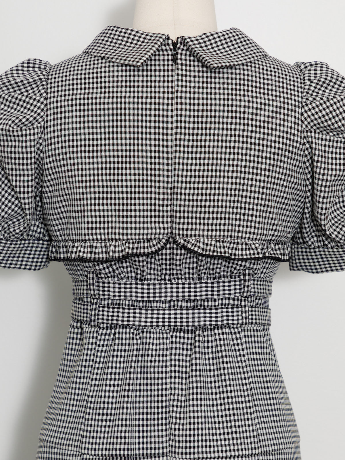 ダブルベルトカットアウトワンピース – pium