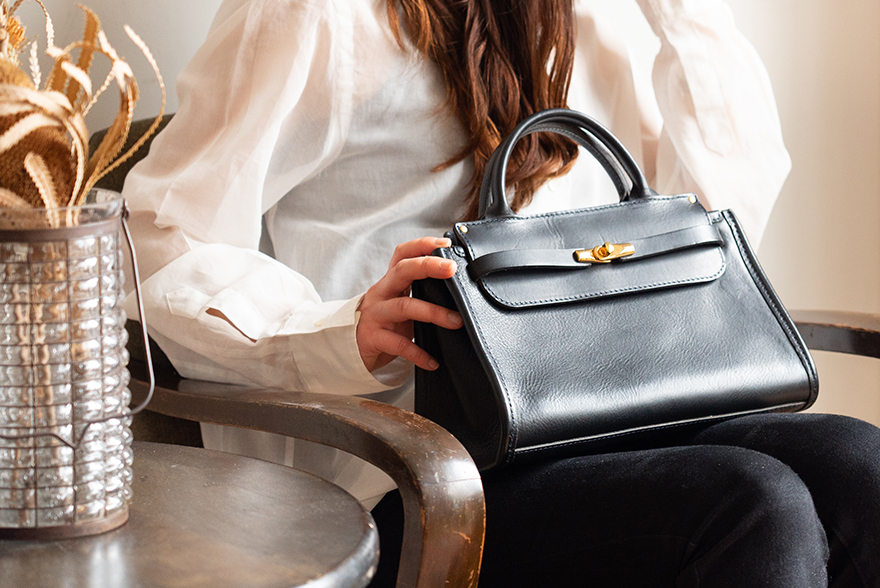 TOTE BAG | 革鞄・レディースハンドバックのLONA（ロナ）公式通販