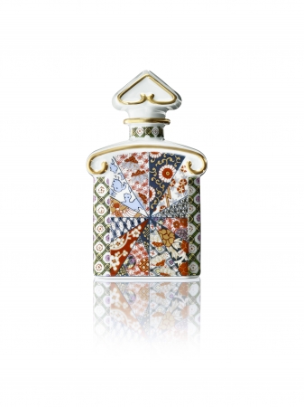 100年近く愛され続けるゲランの名香と、創業400年の有田焼が