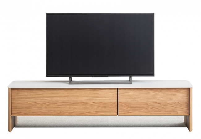 2020年秋発表予定の新製品に先駆けて、リビングルームをより快適にする