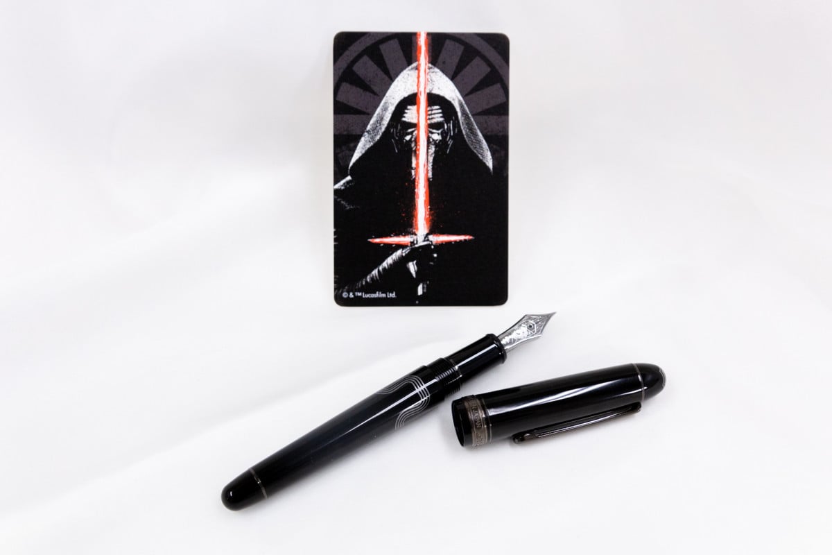 スター・ウォーズの世界観を表現した万年筆「#3776センチュリー/スター