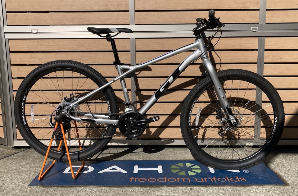 下鴨店】年内セール限定 税込み5万円台で買えちゃうお得な車体を見つけ