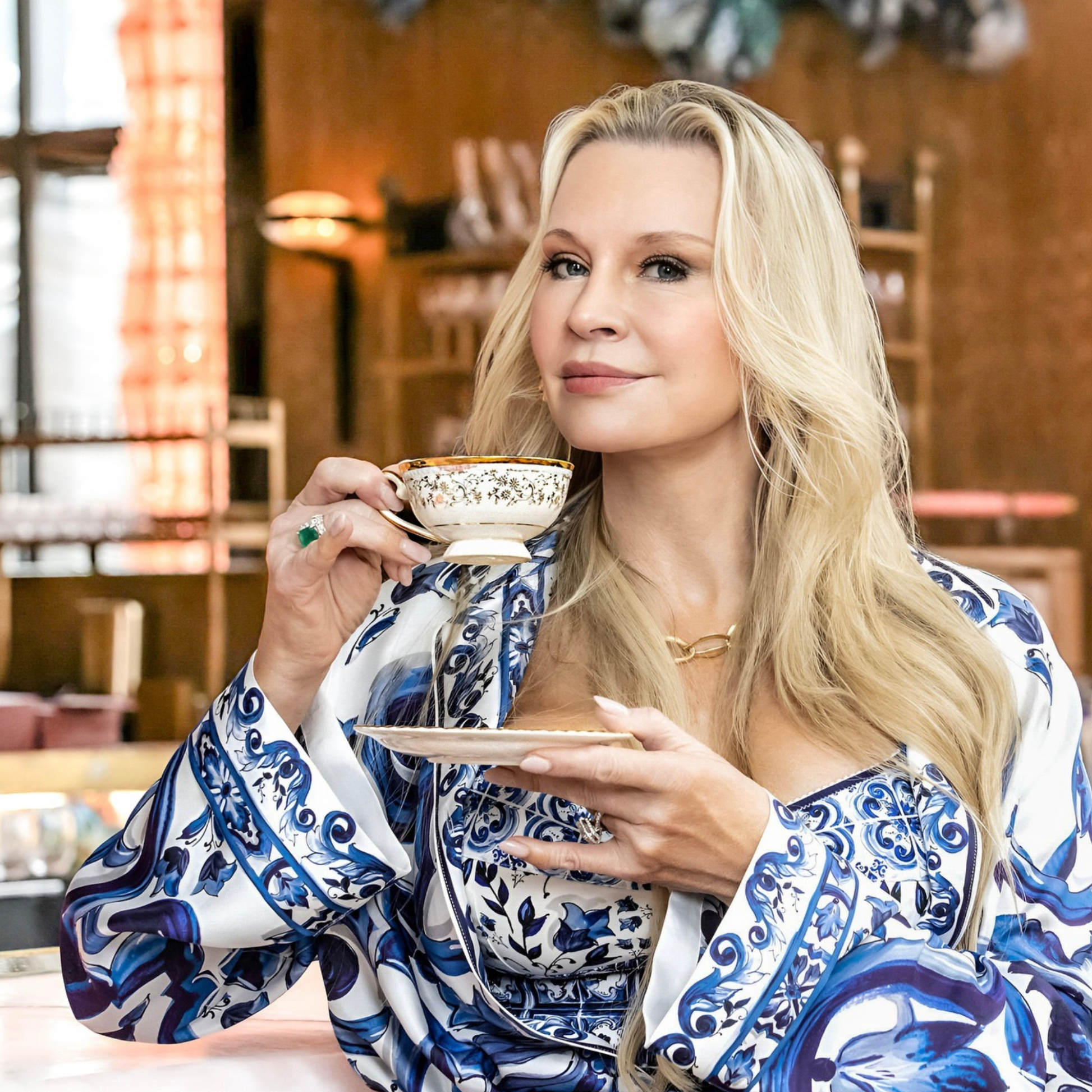 Queen of Versailles Ultra Premium Volcanic Ground Arabica Coffee