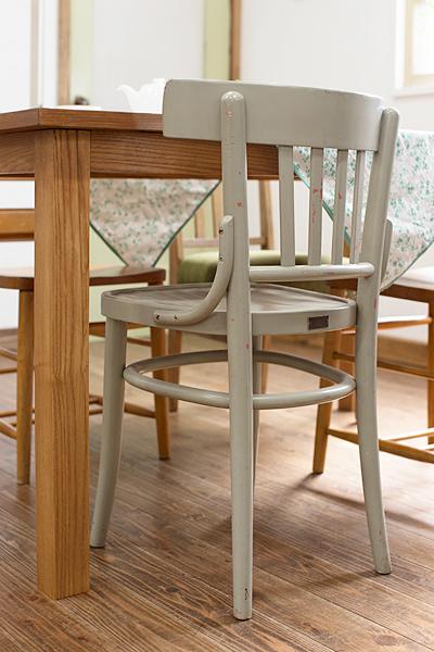 アンティークベントウッドチェアはどんな家具？魅力をまるっとご紹介