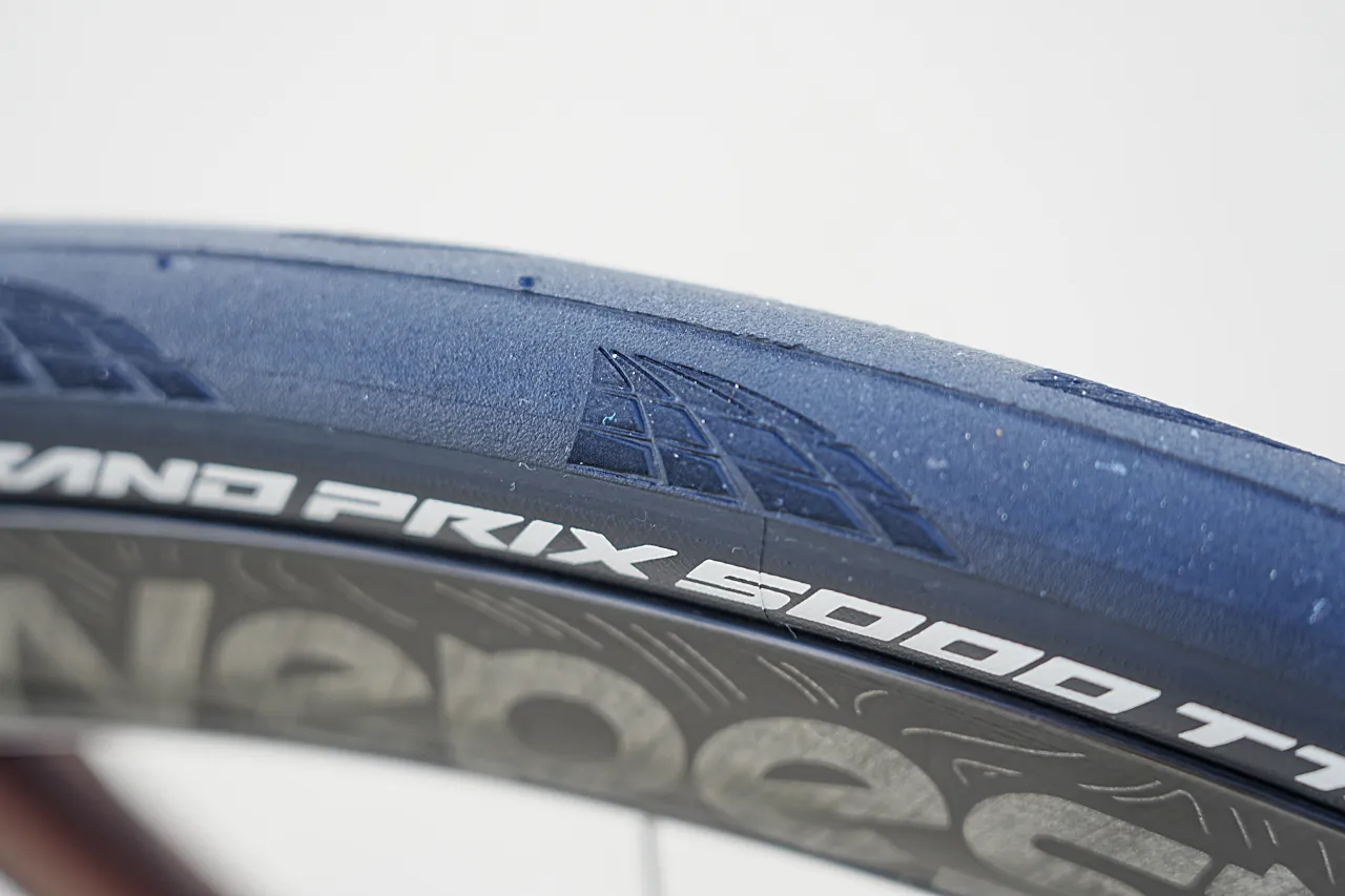 Continental GP5000 TT TR 28 レビュー：「使える」決戦用タイヤ | IT