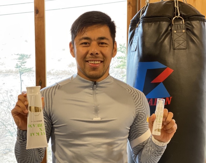 株式会社癒快から「YUKAI EX CREAMのご寄付！ Dr. Hatanaka, thank you