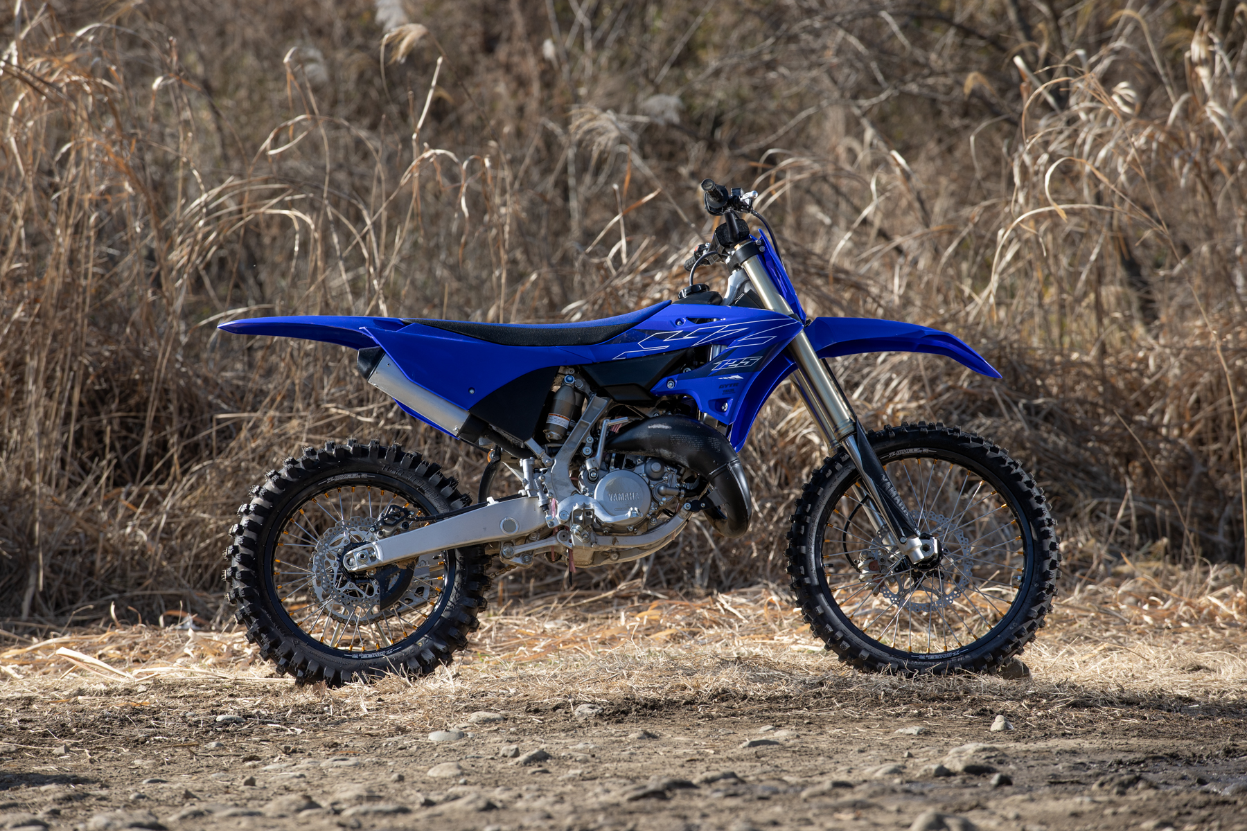 エンデューロ好きな僕たちが、新型YZ125を19→18インチに換装する理由