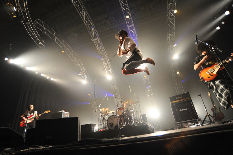 バックドロップシンデレラ - COUNTDOWN JAPAN 19/20 ライブ写真