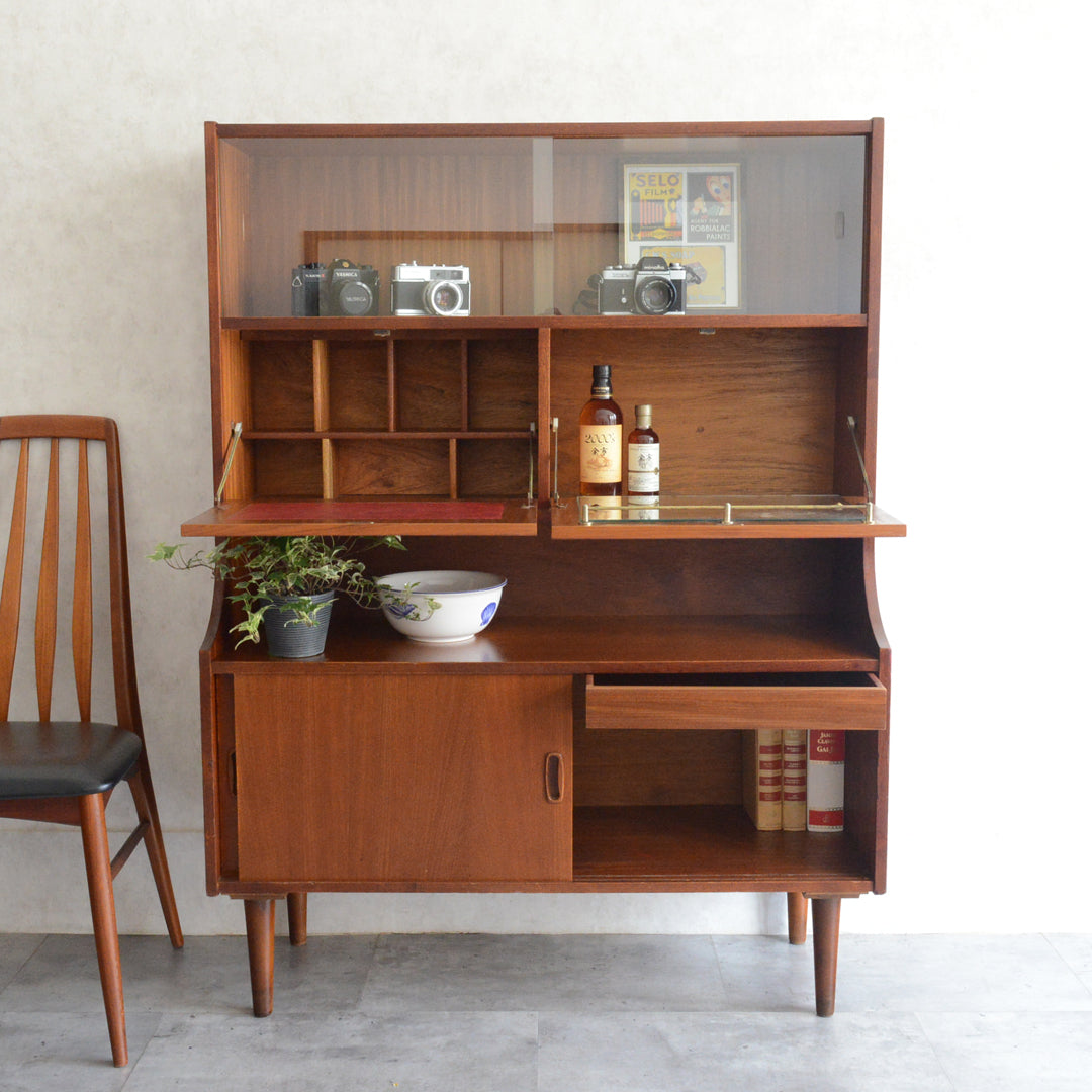 ミッドセンチュリー ヴィンテージ ハイサイドボード/カップボード 09