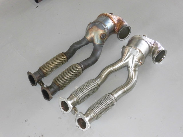 AUDI アウディ RS3 8V 後期セダン HJS製ダウンパイプ＆APR STAGE2