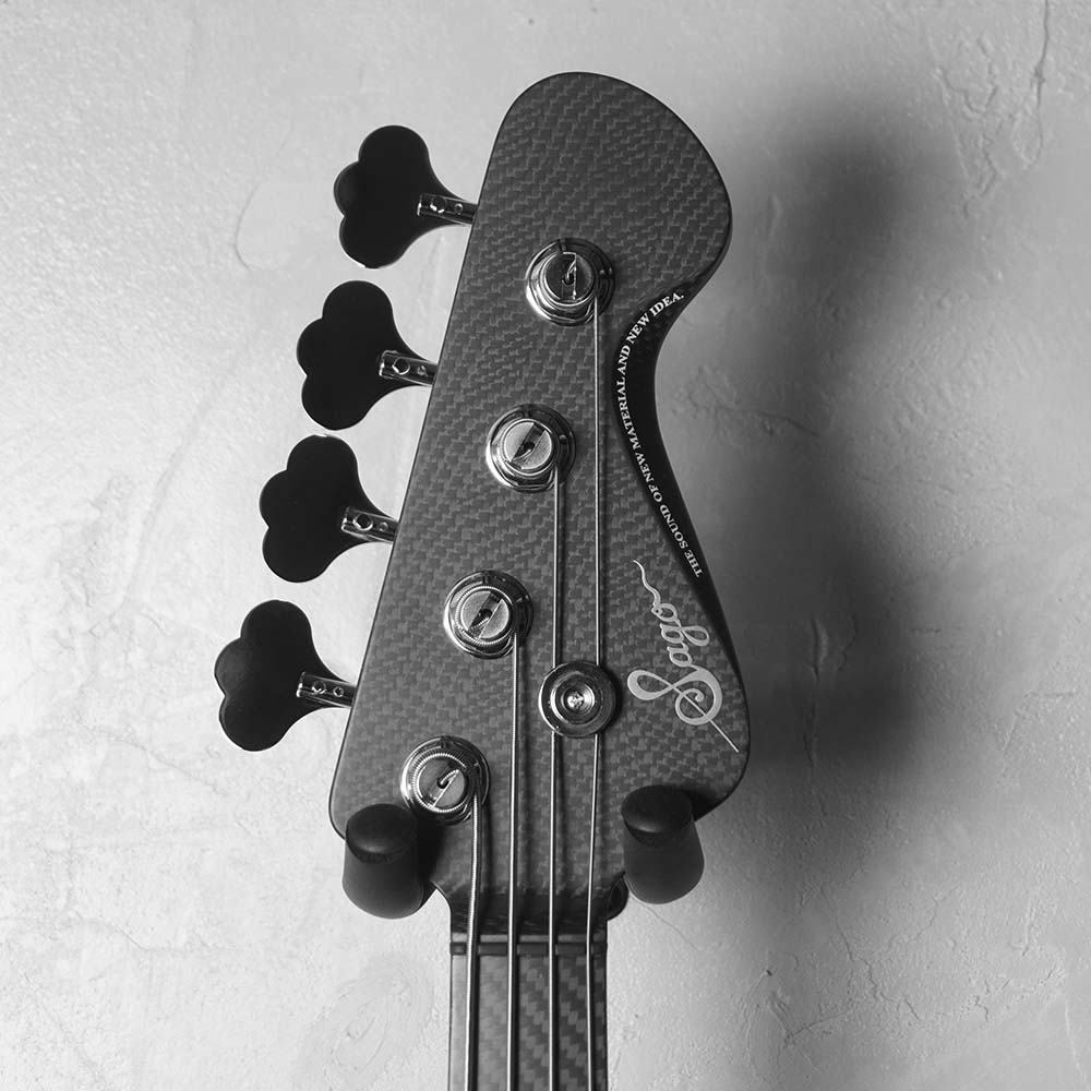 国産初のカーボンネック | Sago New Material Guitars