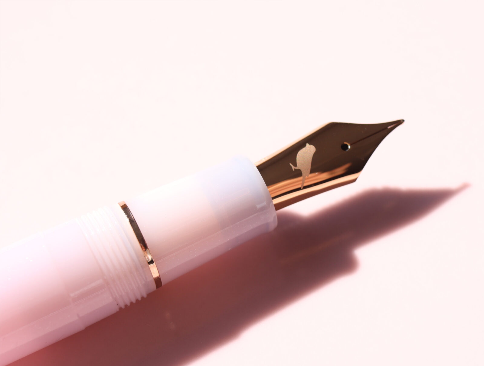 TAG STATIONERY（株式会社竹田事務機）オリジナル万年筆 『桜鼠