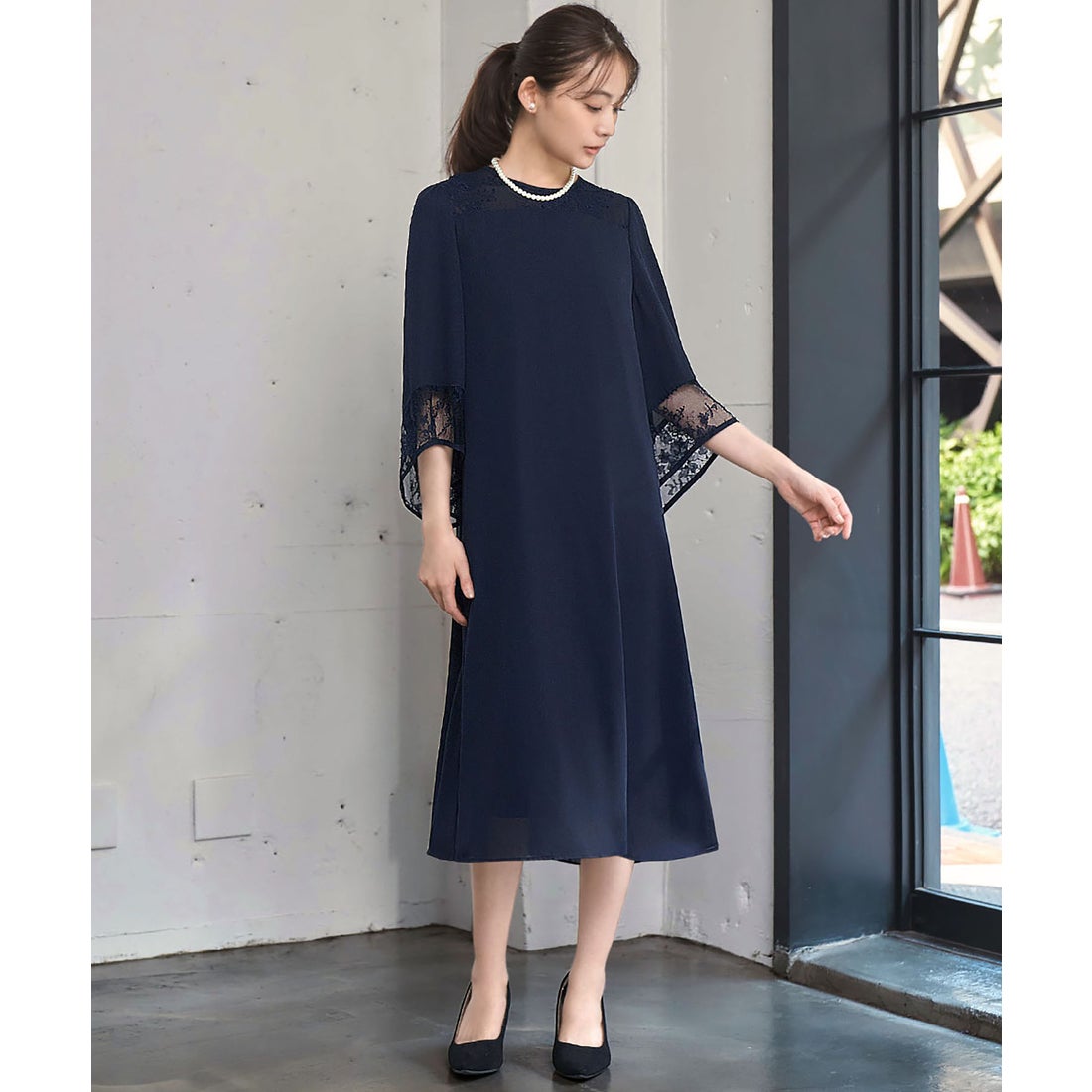 フロリア Flolia 【喪服・礼服】レース切替えフレアスリーブIライン