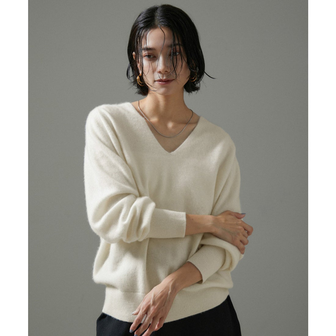 サロン アダム エ ロペ SALON adam et rope' カシミヤ深Vネックニット