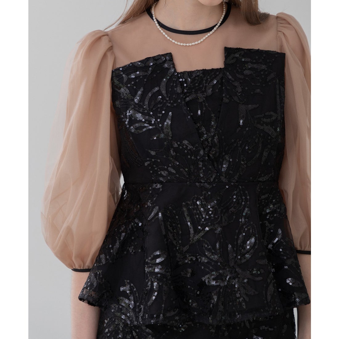 レジャ Leja シアーパフスリーブペプラムスパンコール花柄Iライン