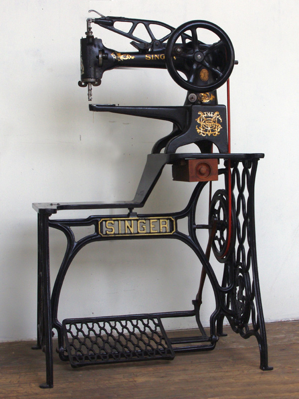 No.338 SINGER 29K シンガー製 八方 工業用足踏みミシン：アンティーク