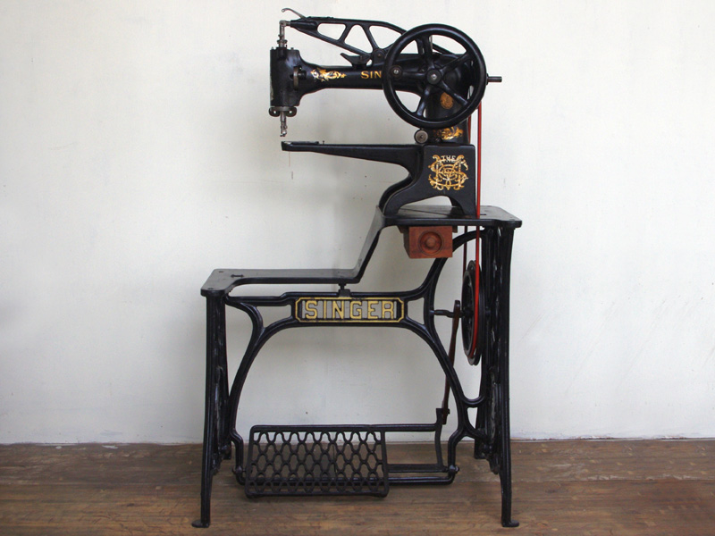 No.338 SINGER 29K シンガー製 八方 工業用足踏みミシン：アンティーク